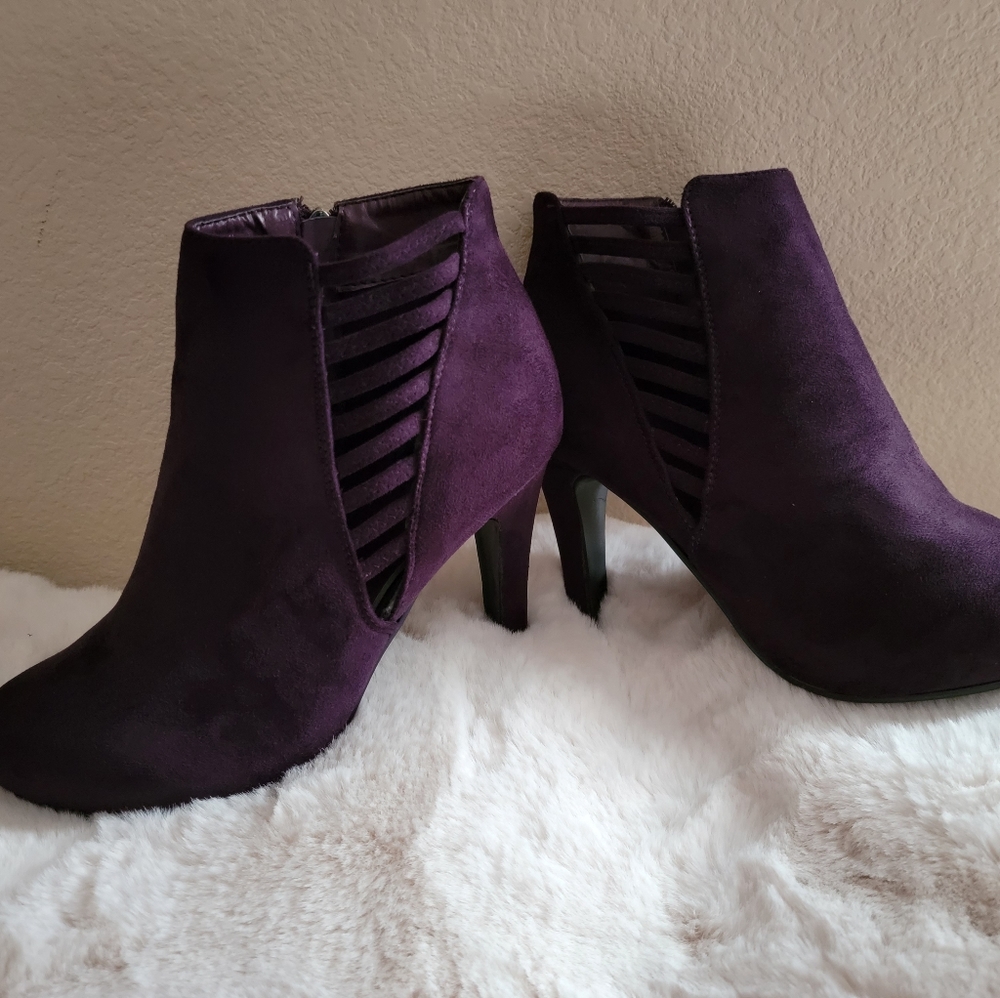 Dark Purple Brushed Suede Ankle Booties size 10w